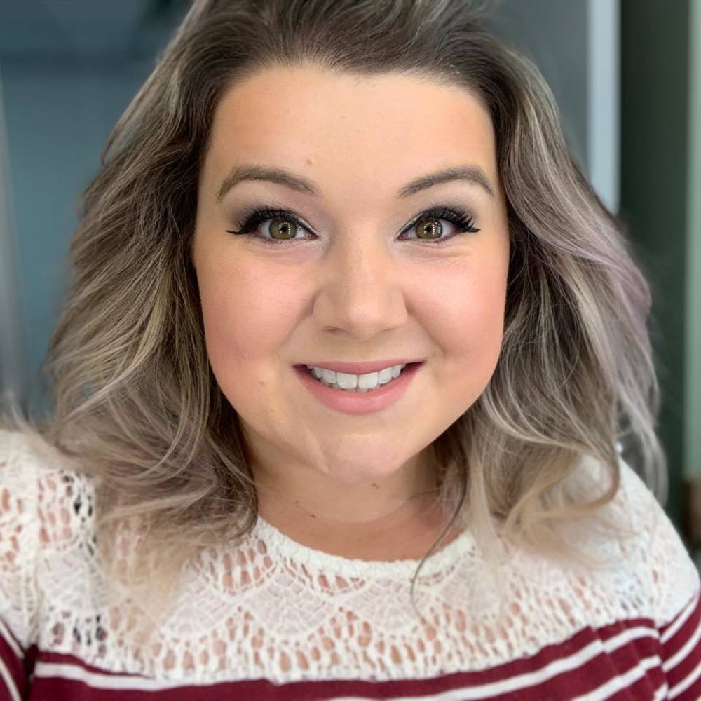Meet your Posher, Suzette